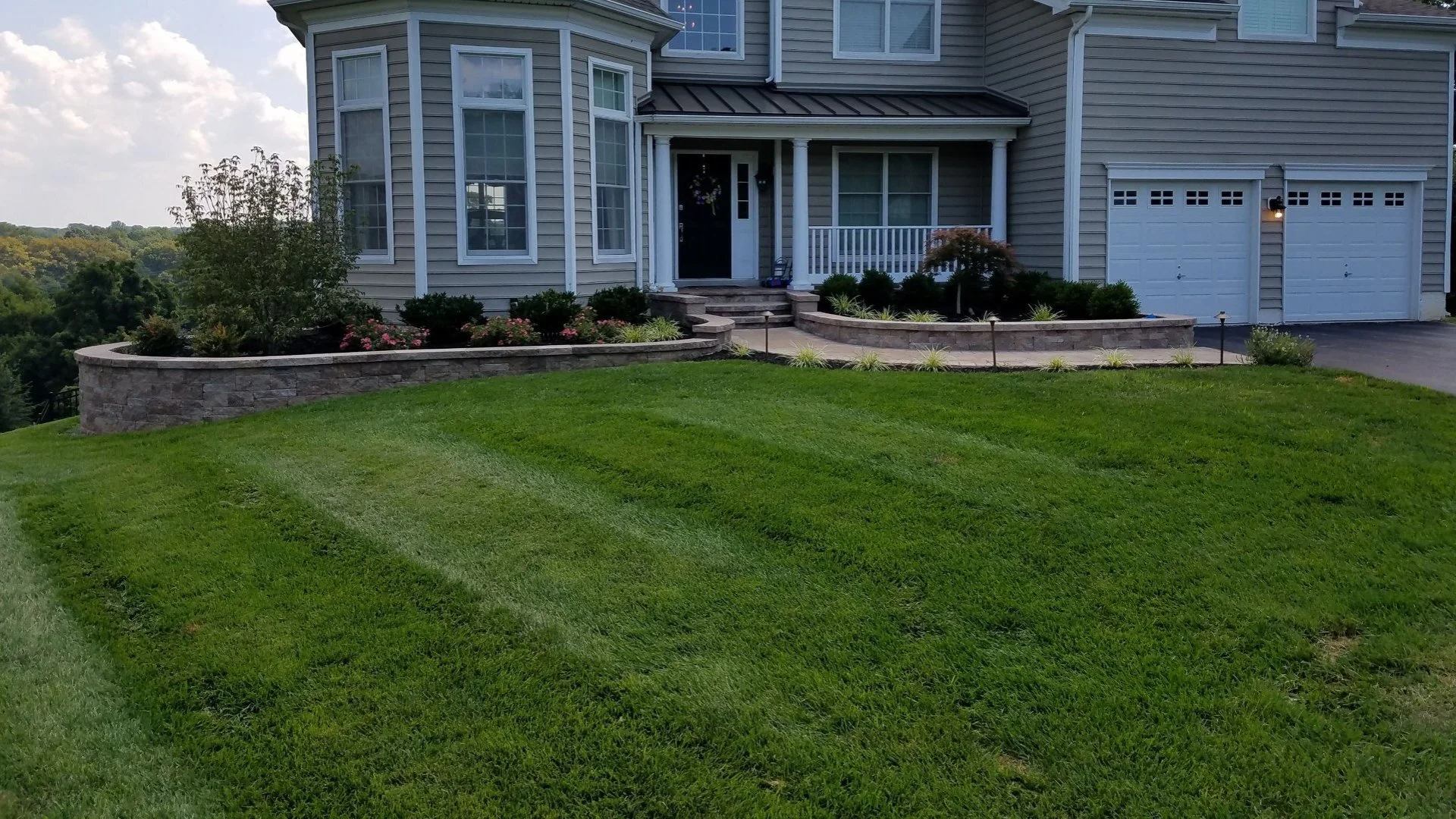 Spring Fertilization: Don't Treat Your Lawn Too Early in the Season!