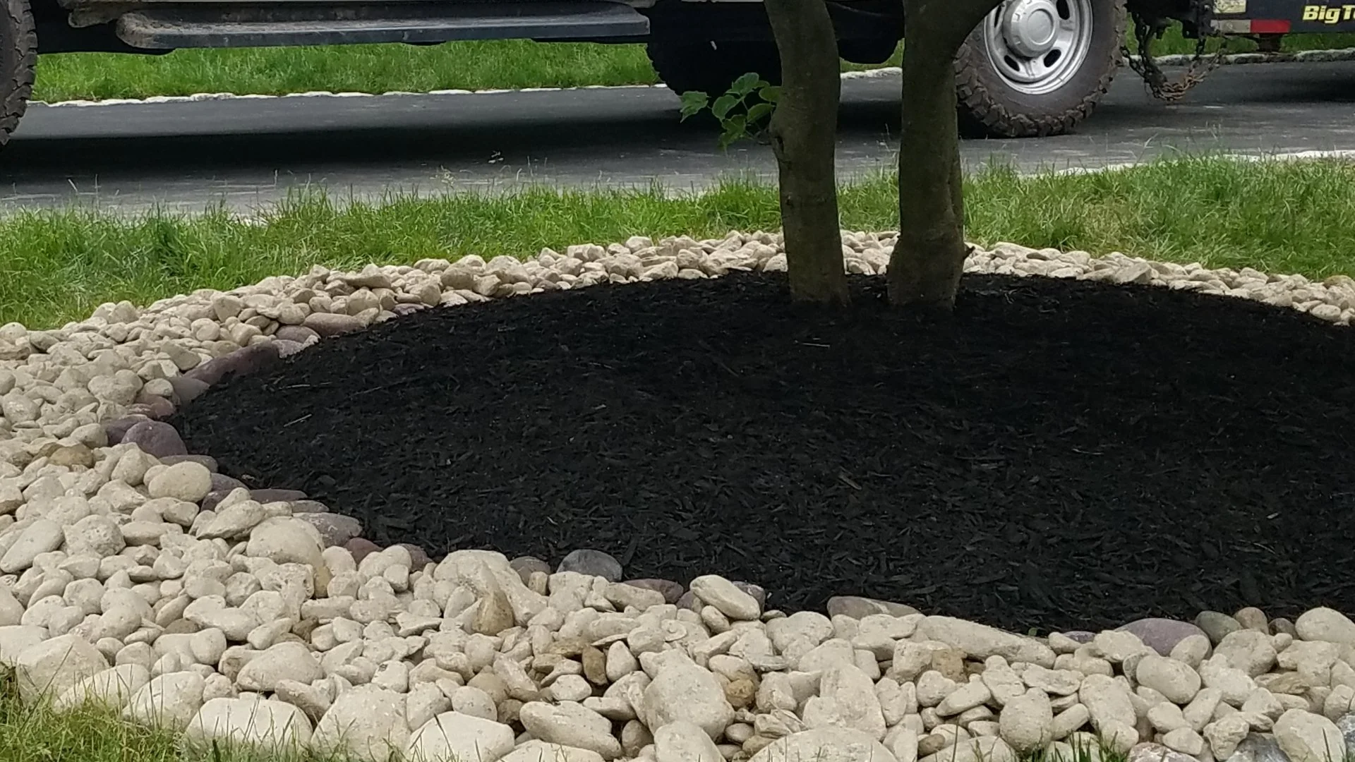 Mulching Tip: Make Sure to Refresh Your Mulch Annually!