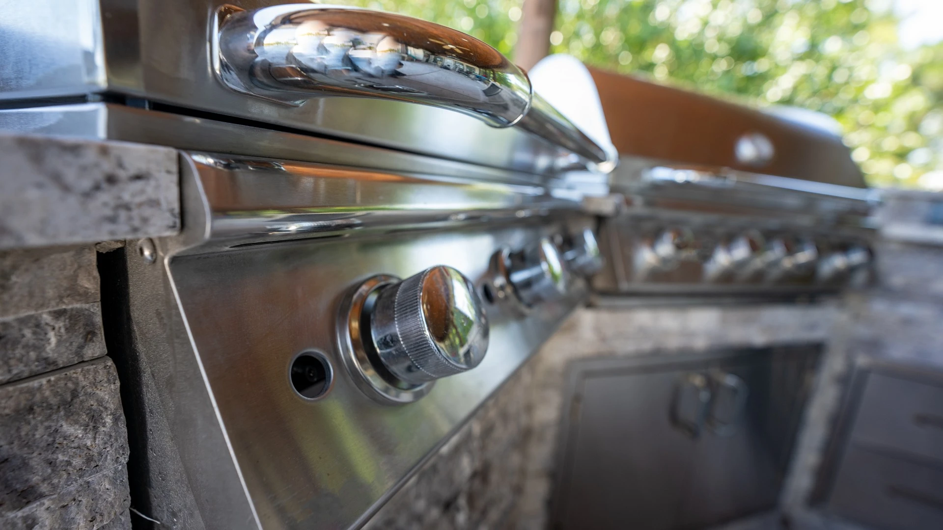 3 Things to Consider When Designing an Outdoor Kitchen